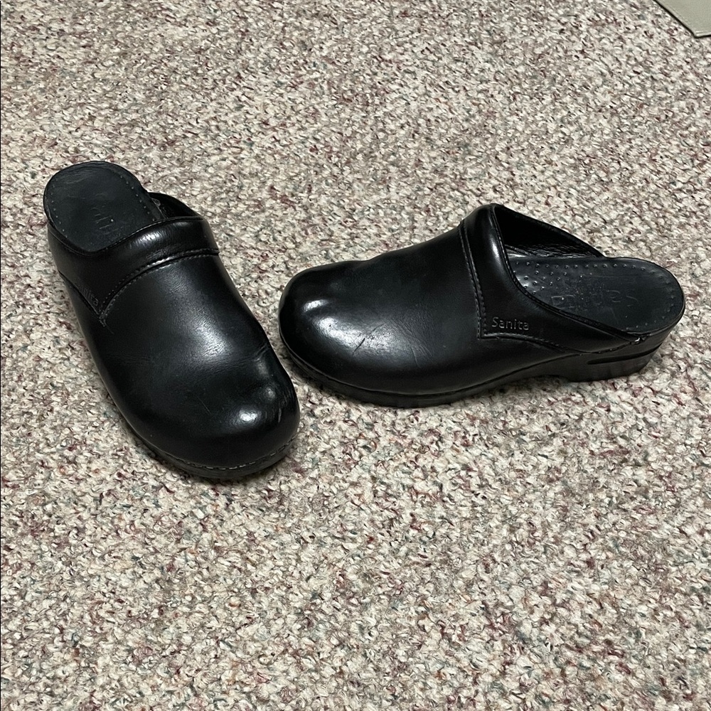 Sanita Classic Black leather Clogs